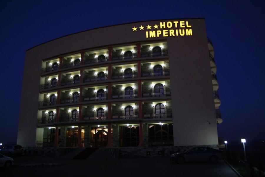 Hotel Imperium Suceava Ngoại thất bức ảnh