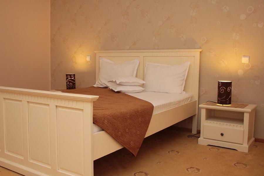 Hotel Imperium Suceava Ngoại thất bức ảnh