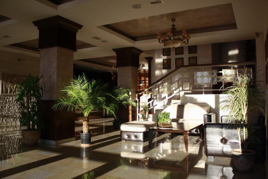 Hotel Imperium Suceava Ngoại thất bức ảnh