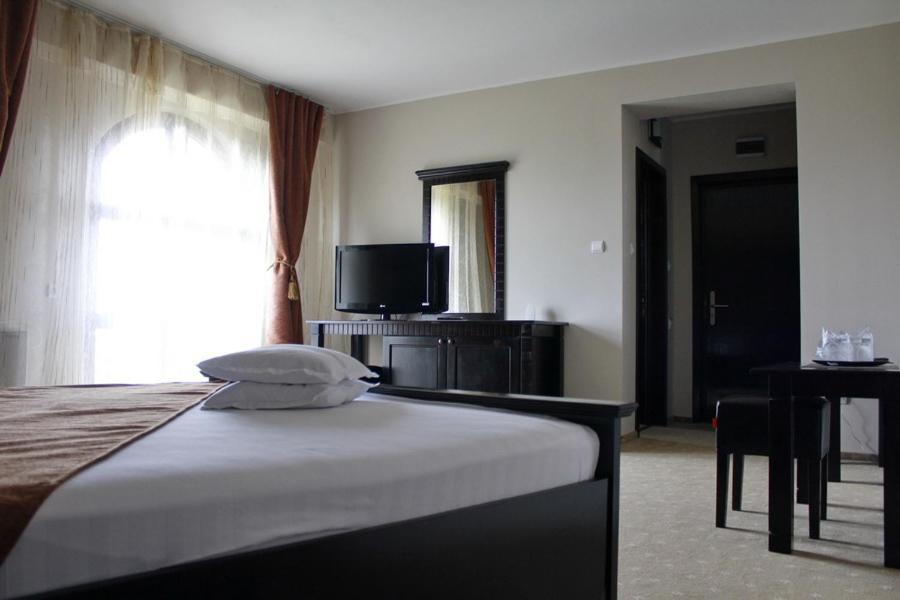 Hotel Imperium Suceava Phòng bức ảnh